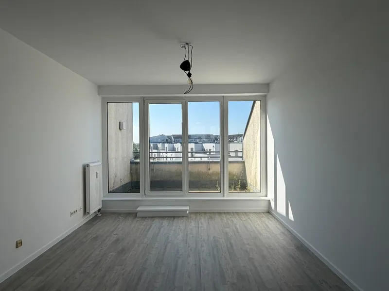 Frisch sanierte Maisonette-Wohnung mit 2 Terrassen und Gäste-WC! — photo 1